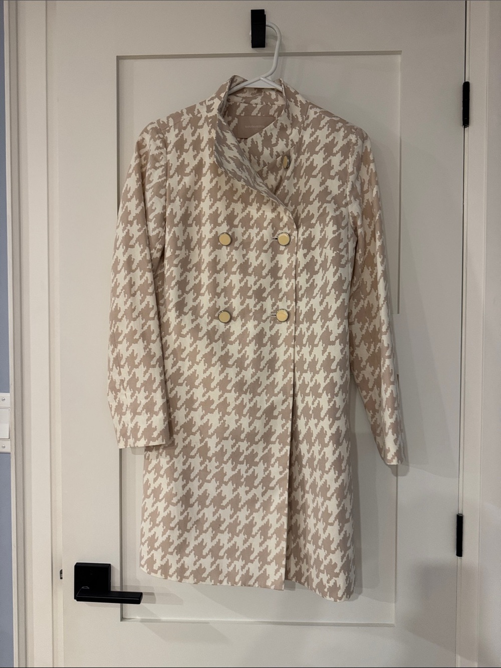 Banana Republic - Women's Beige & White Houndstooth Double-Breasted Coat